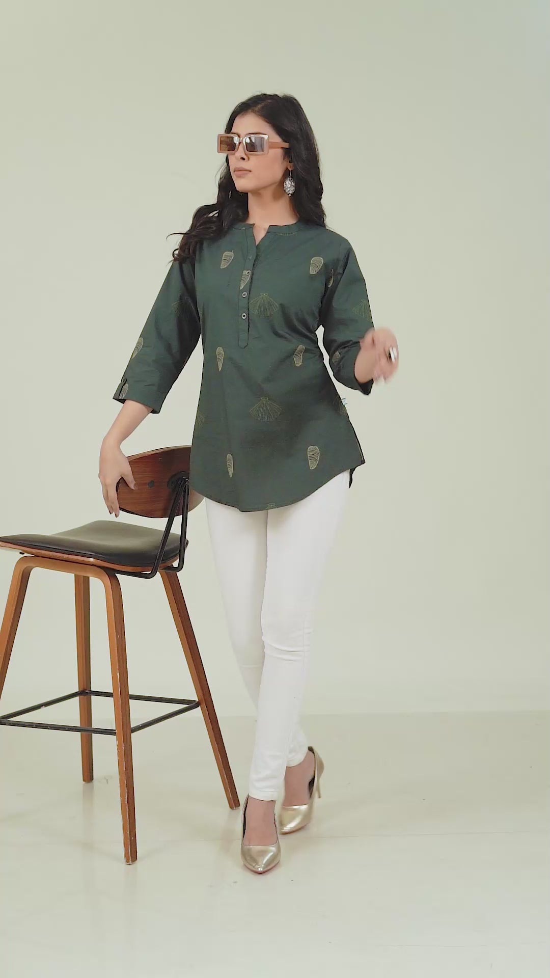 Embroidered Butta Work Mandarin Collar Short Kurta